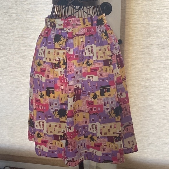 Modcloth Cityscape purple and burgundy building print skirt - Picture 2 of 6
